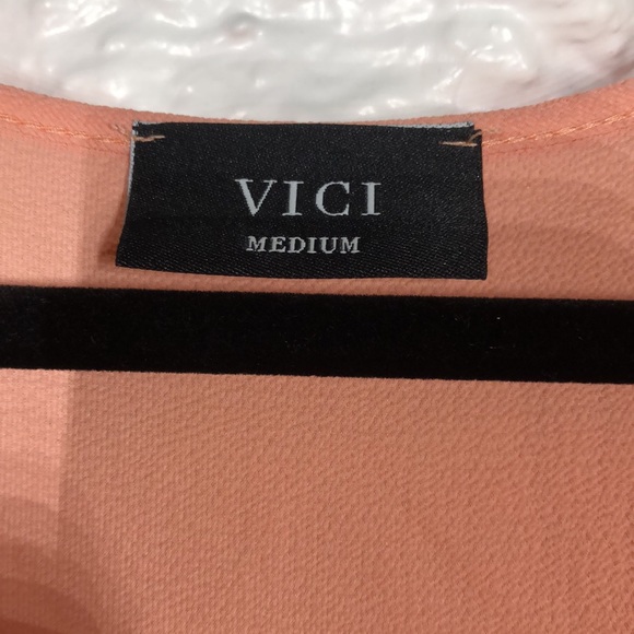 Vici long sleeve gown in light pink. - Picture 3 of 6